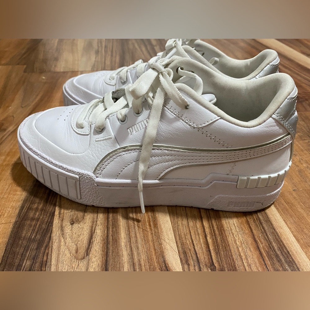 Puma Sneakers